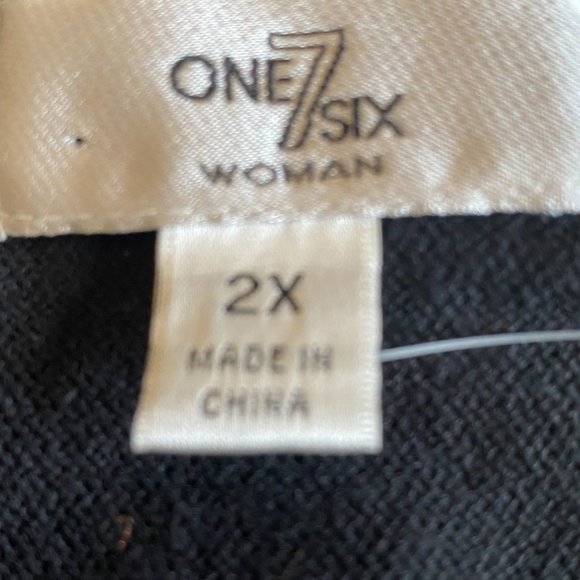 One 7 Six Womens NWT Black Metallic  3/4 Sleeve Knit Top with Draped Back Size 2 - Picture 3 of 11